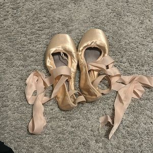 used pointe shoes